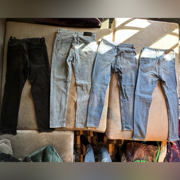 Selling 4 pairs of jeans for Zara - Picture 2 of 6